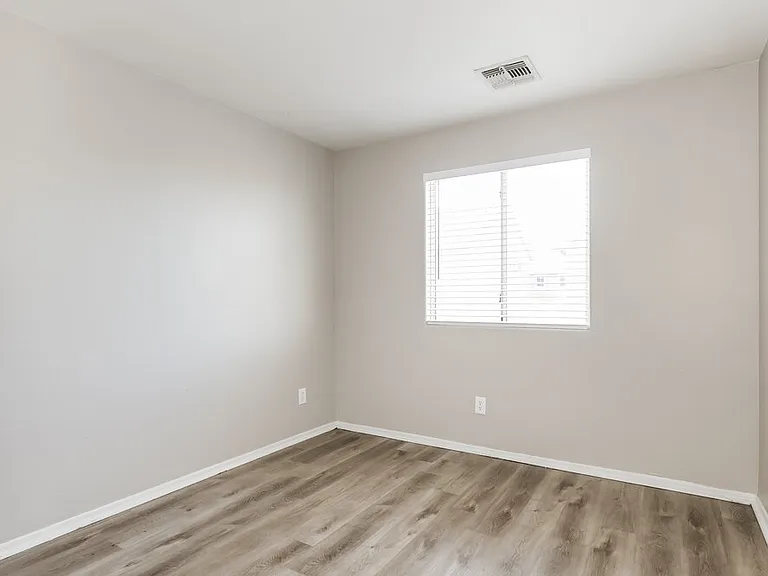 3728 S 54th Gln — Photo 14