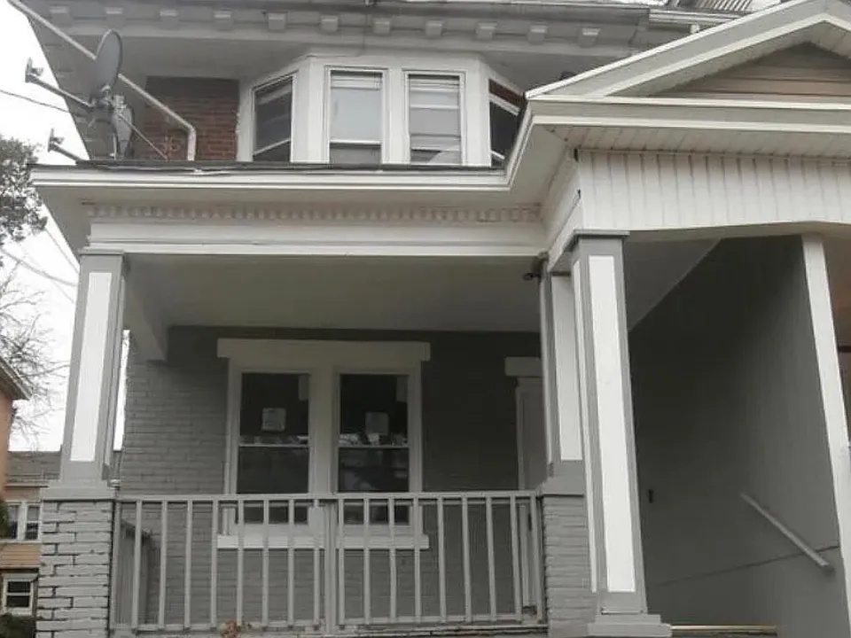 23 Delawareview Ave #2