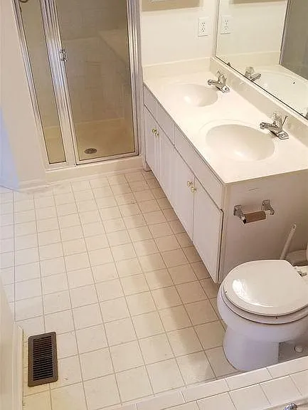 5208 Duke Ct — Photo 29