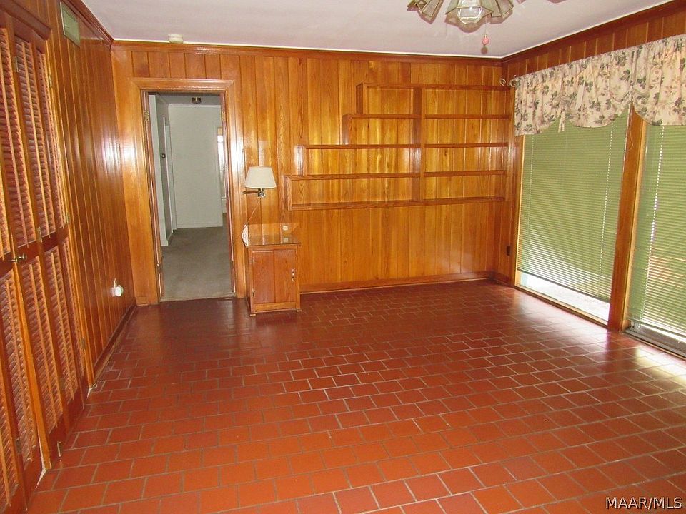 1st image of 2617 Essex Pl