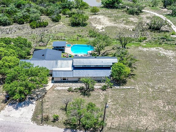 2nd image of 193 DORIS DR