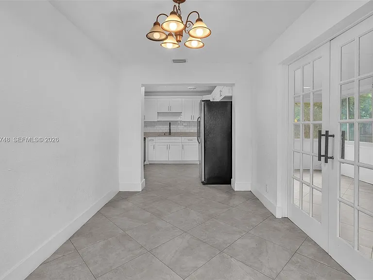 1640 NE 33rd St — Photo 21