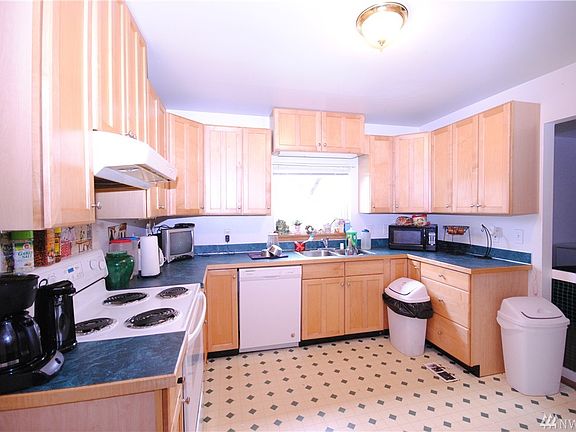 5th image of 8219 E Sherwood St