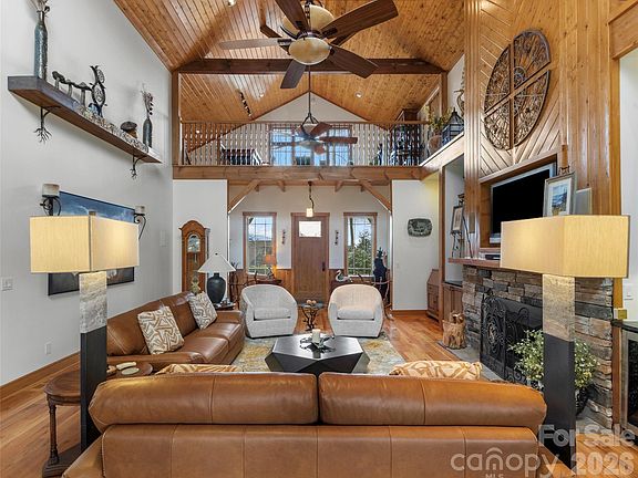2nd image of 324 Austin Mountain Dr