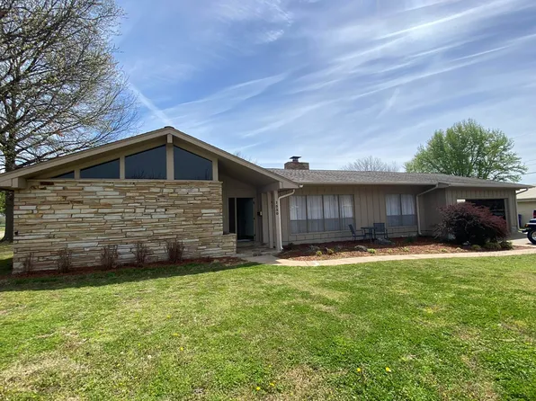 1530 Sky Ln, Miami, OK 74354