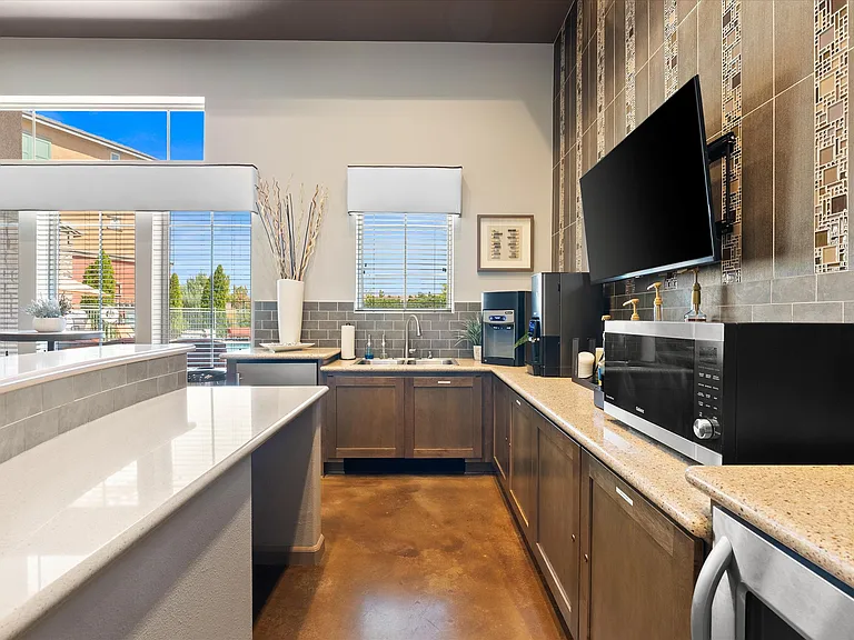 The View Apartments — Photo 27