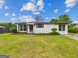 118 Meadowcliff Cir, Warner Robins, GA 31093