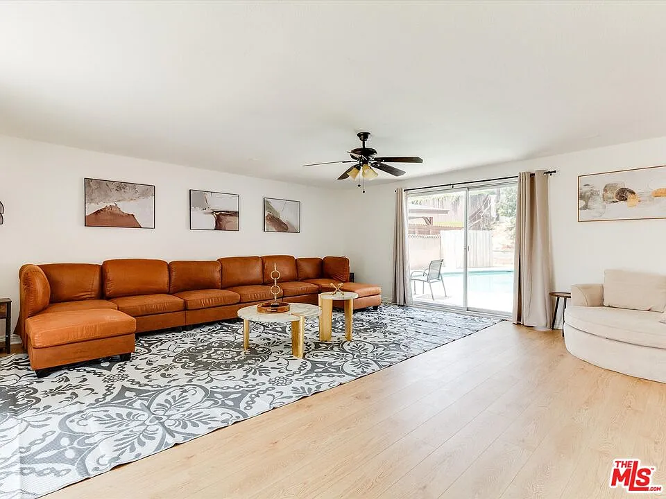 5 bed, 2.0 bath, 2100 sqft, $6,995 — Photo 4