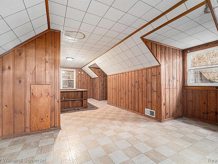 6306 Farmbrook St — Photo 10