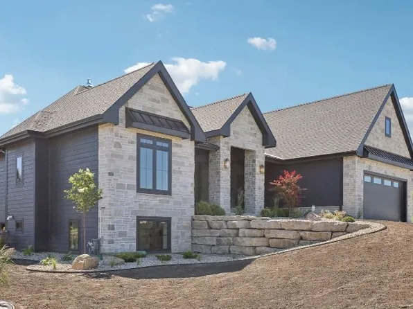 6672 Morning Dew Ln, Sun Prairie, WI 53590
