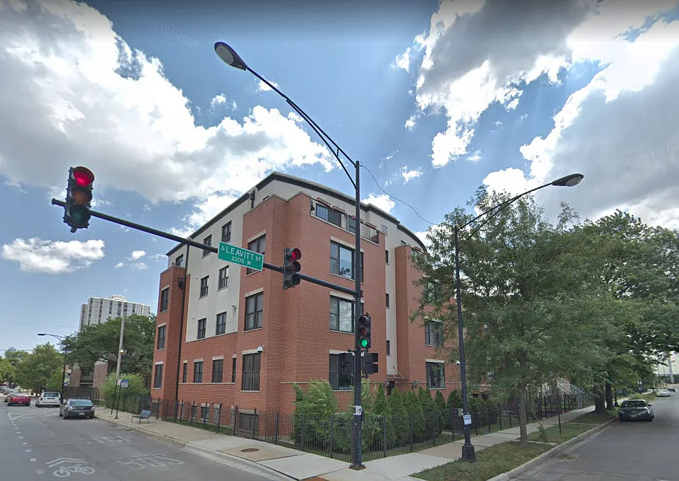 301 S Leavitt St #2N