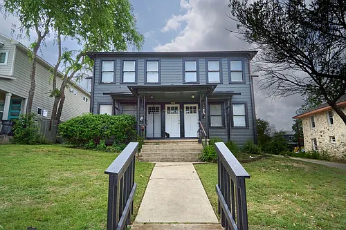 218 Claremont Ave #4 Photo 1 218 Claremont Ave #4 Photo 1