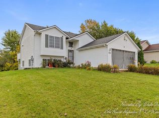 4656 Crosswinds Dr SE, Kentwood, MI 49508