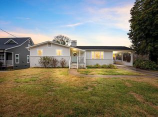 128 Oakland Dr, Greenville, SC 29607