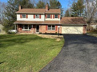 2348 Henbird Ln, Lancaster, PA 17601