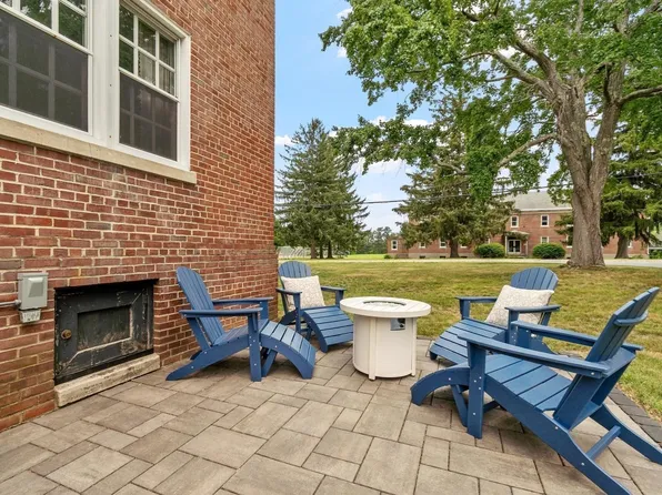 18 Bates St APT A, Devens, MA 01434