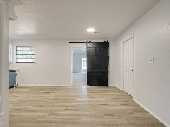 5th image of 3309 N Markwell Ave