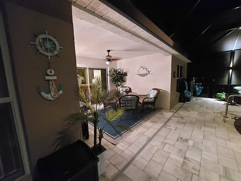 2126 Sansores St — Photo 35