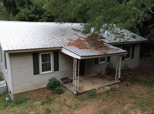 3356 Grady School Rd, Lavonia, GA 30553