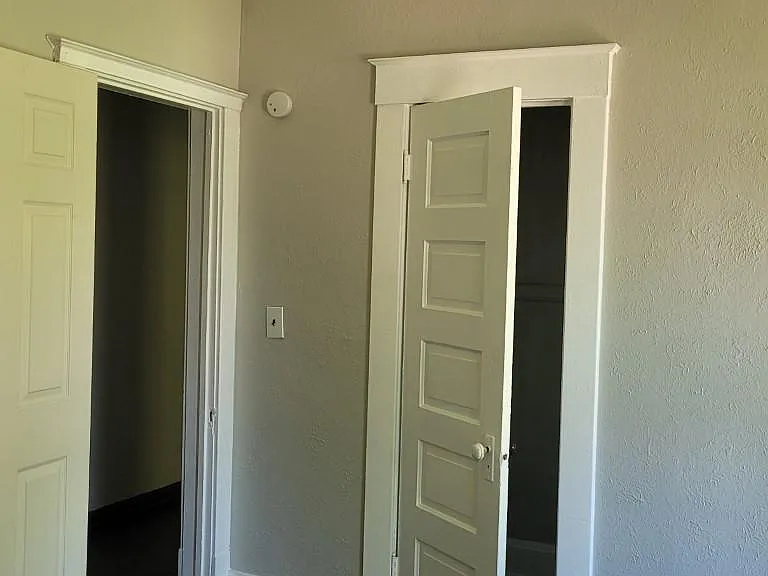 752 Euclid Ave — Photo 16