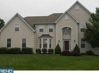 207 Trellis Dr, Warrington, PA 18976