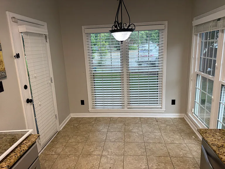 7956B Jefferson Place Blvd #B — Photo 10
