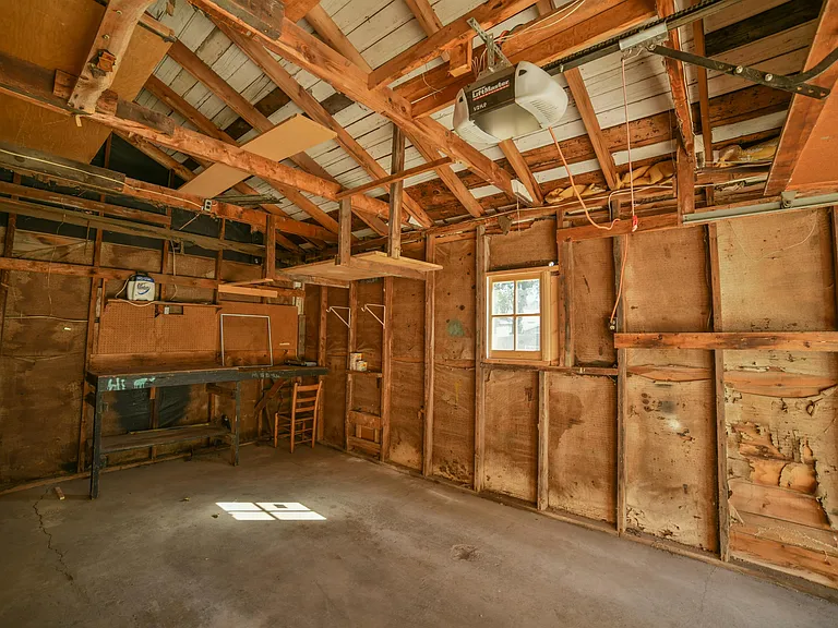 309 S Erie St — Photo 21