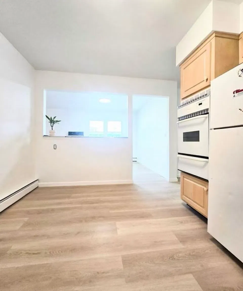 3 bed, $3,300 — Photo 1