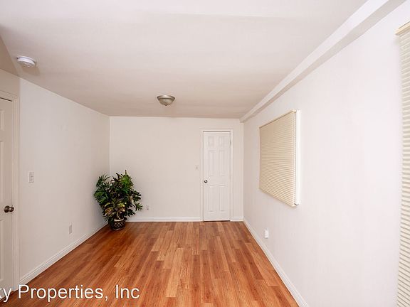 4th image of 3963 Halldale Ave #5