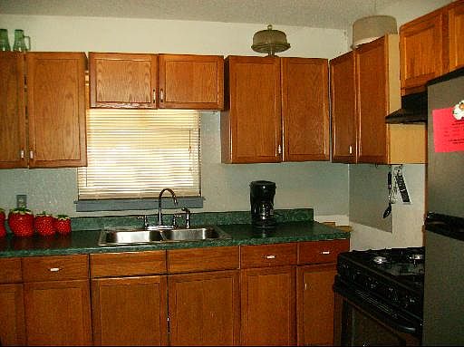 3rd image of 5002 S Alma Dr