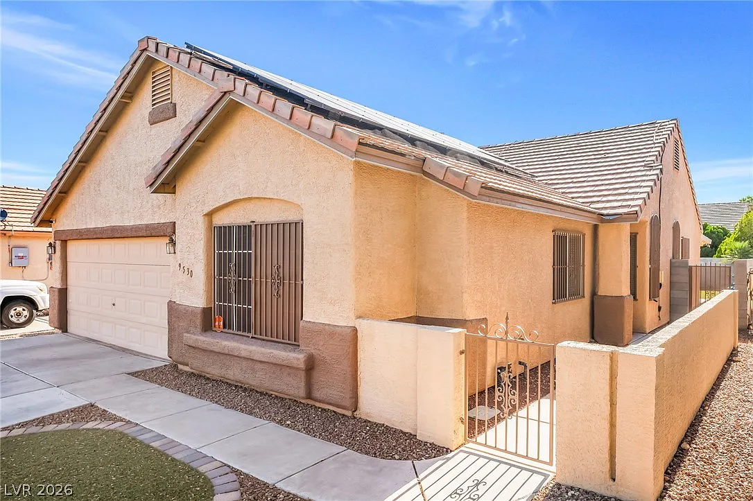 4 bed, 2.0 bath, 1532 sqft, $2,550 — Photo 2
