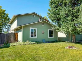1054 Ponderosa Cir, Longmont, CO 80504