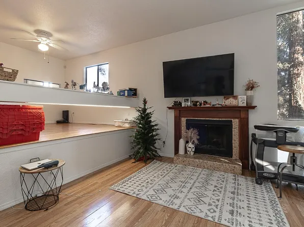 501 Rose Ave APT 11, Modesto, CA 95355