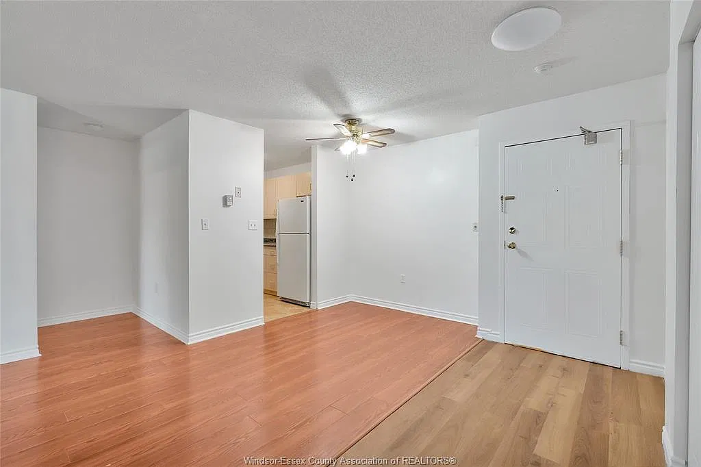 2 bed, 2.0 bath, 920 sqft, $1,800 — Photo 4