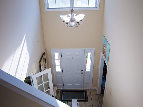 3rd image of 1223 S Barnes Dr