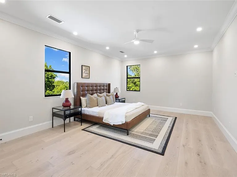 2721 Van Buren Ave — Photo 18