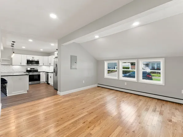 20 Grace Ave #2, Warwick, RI 02889