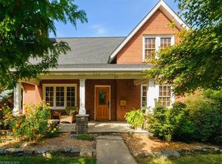 68 Gracelyn Rd, Asheville, NC 28804