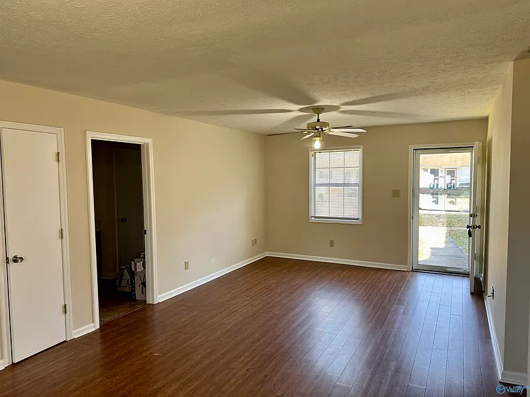 508 E McClellan St #B — Photo 8