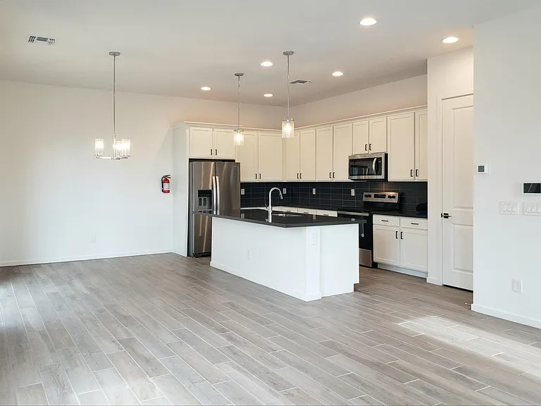 901 S Smith Rd #1053 — Photo 7