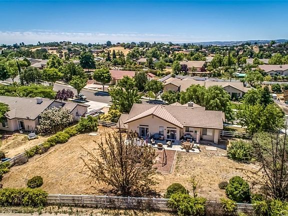 4th image of 1617 Riverglen Dr