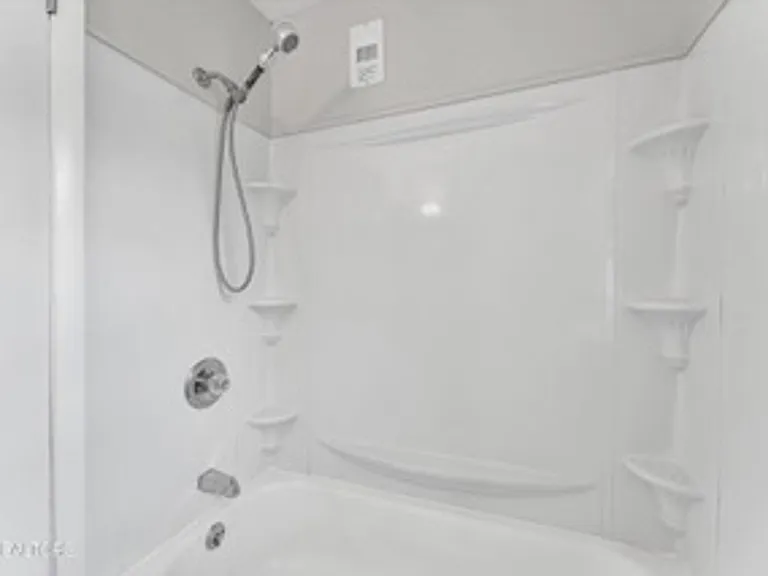 219 W Fairview Rd — Photo 8