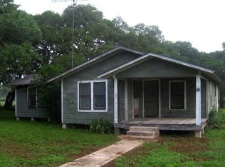 2792 State Highway 111 W, Yoakum, TX 77995