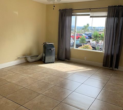 5th image of 321 Del Rio Way #3
