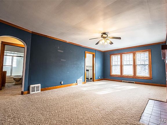 4th image of 728 Mill St