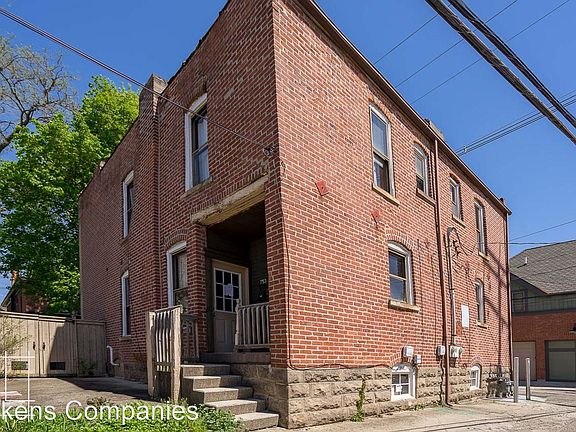 4th image of 751 Hunter Ave
