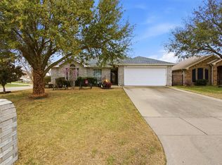 1724 Hope Town Dr, Mansfield, TX 76063