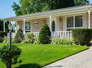 53561 Cleveland Estates Dr, Elkhart, IN 46514