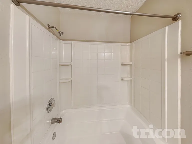 2904 Crimson Clover Dr — Photo 13