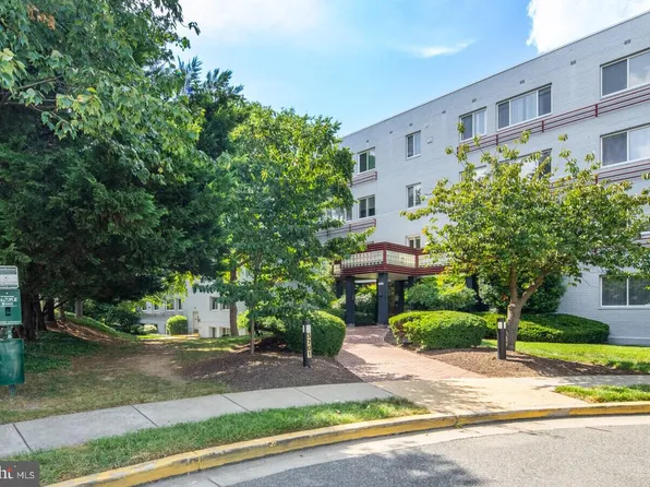 3601 5th St S APT 203, Arlington, VA 22204